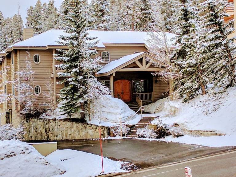 Cabin  Mammoth Lakes